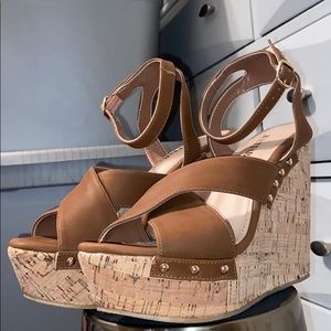 Cognac colored wedges!